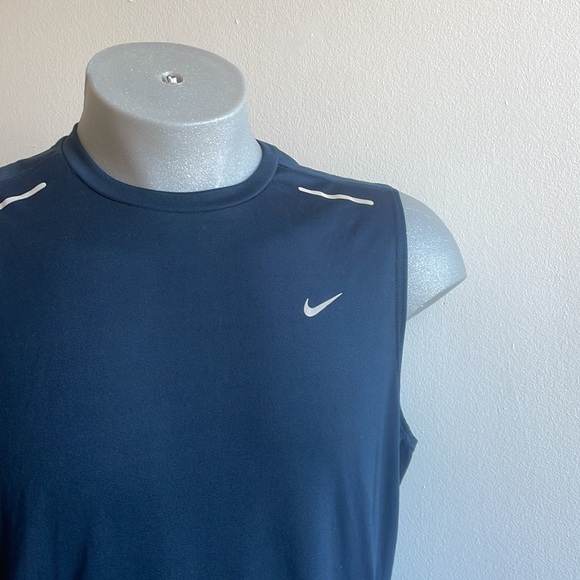 Navy Blue Nike Muscle Shirt Large - Picture 2 of 6
